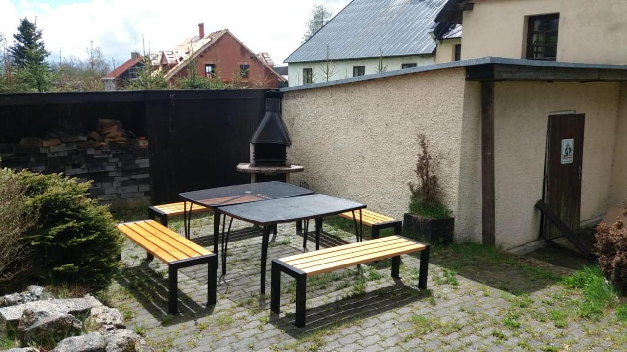 Chalupa Hrazdenka V Krusnych Horach Horní Blatná Exterior foto